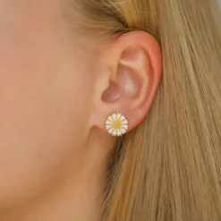 11 - 12 MM marguerit ørestikker i forgyldt sølv - Marie