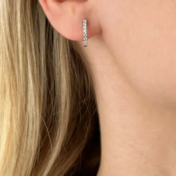 12 mm creoler i 14 karat hvidguld med diamant