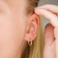 14 mm halvcreoler i 8 karat guld