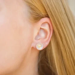 11,5 mm marguerit lilla ørestikker i forgyldt sølv - Marie