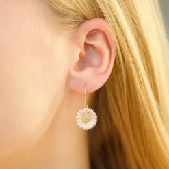 14,5 mm marguerit pink øreringe i forgyldt sølv - Marie