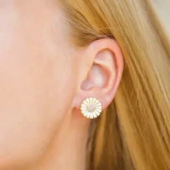 14 mm marguerit zirkon ørestikker i forgyldt sølv - Marie