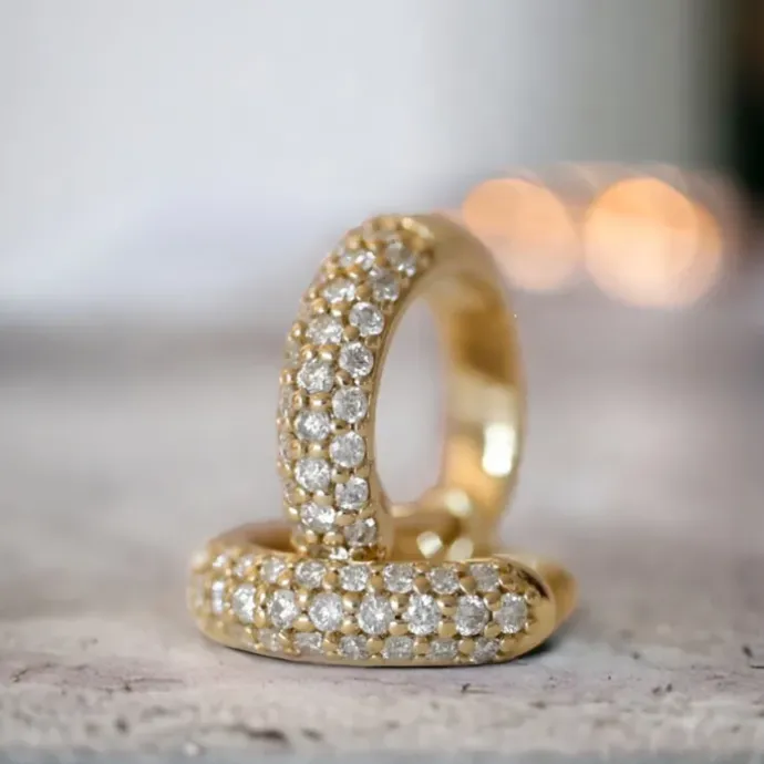 Diamant creoler i 14 karat guld med diamant