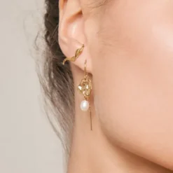Enamel Kai Pearl perle kæde øreringe i forgyldt sølv