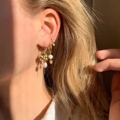Enamel Mio Pearl ørestikker i forgyldt sølv