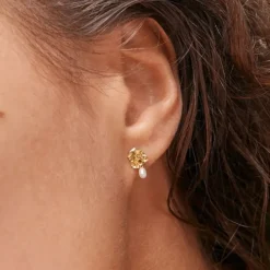 Enamel Mio Pearl ørestikker i forgyldt sølv