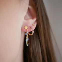 Enamel Sky Lola Sky kæde øreringe i forgyldt sølv blå emalje