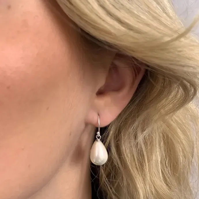 Lange dråbe perle øreringe i sølv
