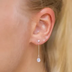 Lange kæde øreringe i 8 karat guld med zirkon